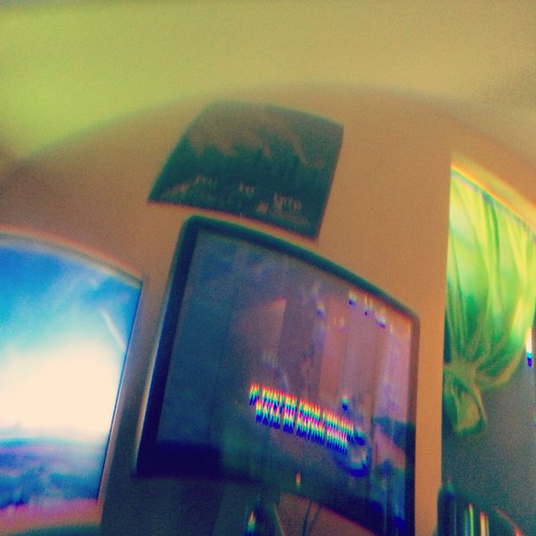 Two Monitors, One Rainbow